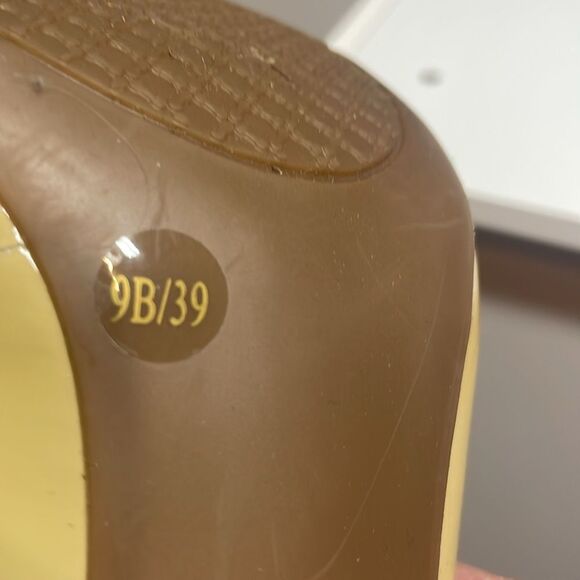 Jessica Simpson Womens Cream Heels, size 9 - Picture 5 of 5